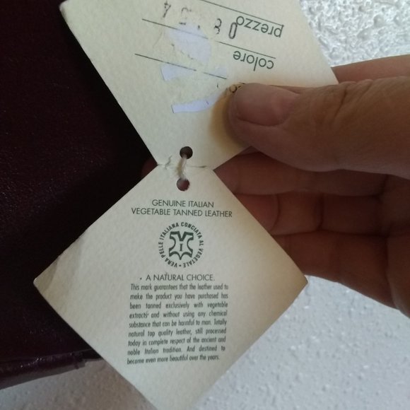 Clearance: NEW Crossbody Leather Purse - Picture 2 of 5